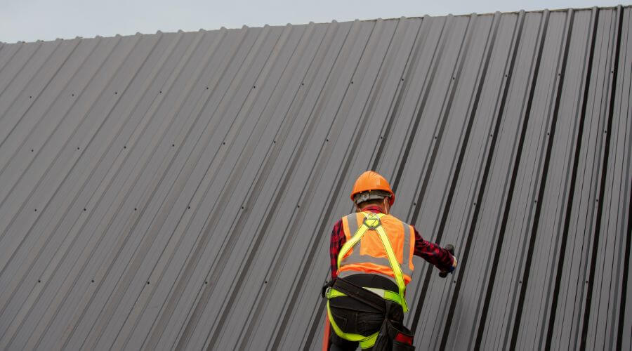 Expert Emergency Roof Repairs services in Chicopee, MA
